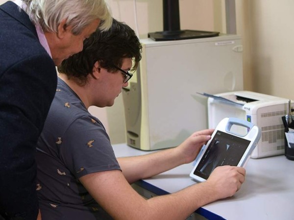 Делать снимок раненым смогут на передовой: изобретен мобильный рентгеновский аппарат