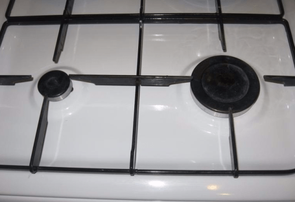 Почему одежду нужно стирать в газировке, а ванну чистить грейпфрутом: необычные лайфхаки Почему одежду нужно стирать в газировке, а ванну чистить грейпфрутом: необычные лайфхаки