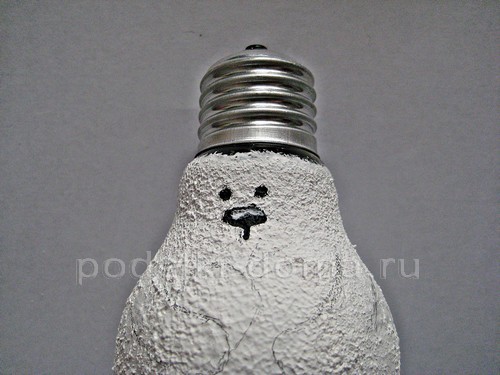 Игрушка на ёлку «Заяц» из лампочки Игрушка на ёлку «Заяц» из лампочки