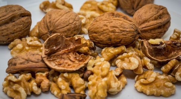 Правила заготовки грецких орехов: как их быстро высушить и зачем предварительно мыть