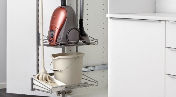 Где хранить швабру и ведро, чтобы они не мешали в квартире