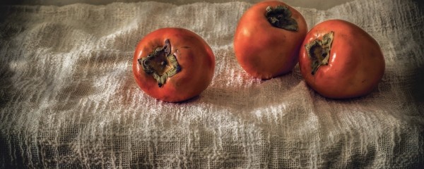 Способы, которые помогут избавиться от терпкости хурмы