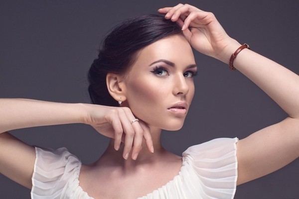 Фотограф назвала лучшие позы для фотосессии, которые легко повторить