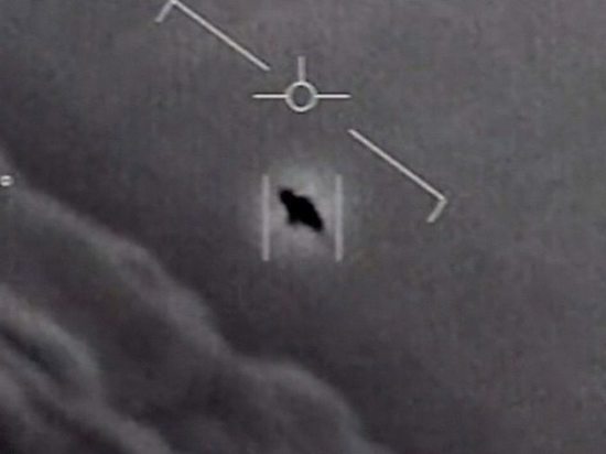 Американские спецслужбы сообщили о сотнях новых наблюдений НЛО