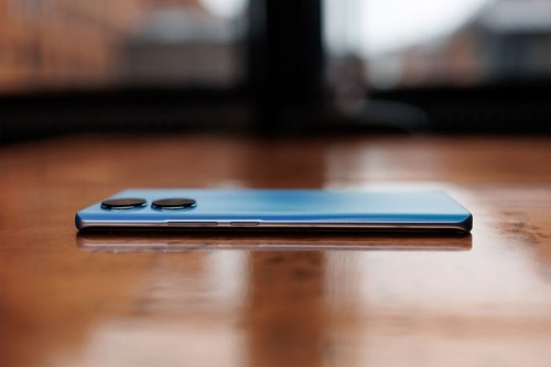 Стильный и быстрый: чем удивил новый смартфон на российском рынке Стильный и быстрый: чем удивил новый смартфон на российском рынке