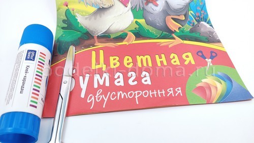 Аппликация из бумаги и пластилина «Модная сорока» Аппликация из бумаги и пластилина «Модная сорока»