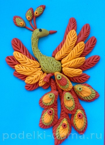 Аппликация из бумаги и пластилина «Модная сорока» Аппликация из бумаги и пластилина «Модная сорока»