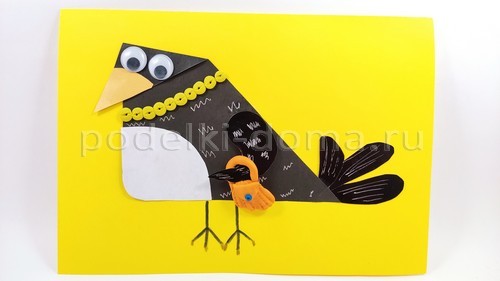 Аппликация из бумаги и пластилина «Модная сорока» Аппликация из бумаги и пластилина «Модная сорока»