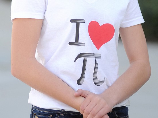 «Три миллиона лет на прочтение»: математик рассказал о тайнах числа пи