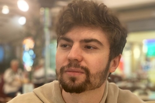 Уехавший из России в Казахстан начинающий айтишник — об обучении, резюме и поиске работы 