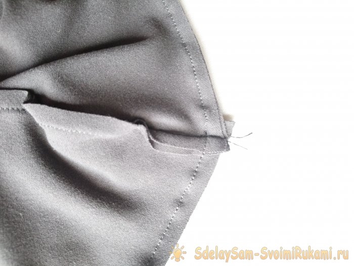 Подробный мастер-класс по изготовлению легкой удобной маски из футболки