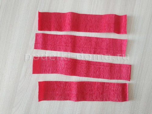 Цветок георгина из гофробумаги