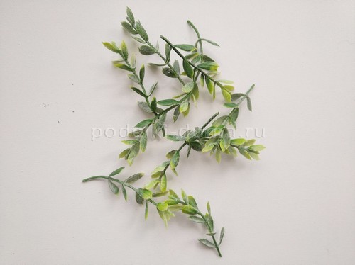 Вазочка-подставка из карандашей Вазочка-подставка из карандашей