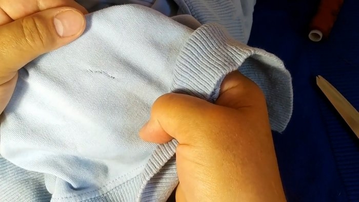 Как зашить дырку потайным швом при помощи скотча