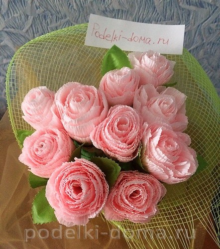 Цветок георгина из гофробумаги